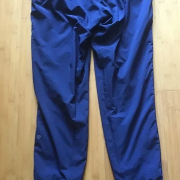 Lululemon Satin Trim Tuxedo Pant Navy Like New - Picture 10 of 14